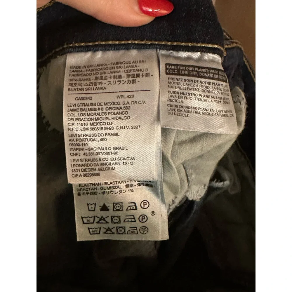 Levi's Mid Rise Skinny Jeans Dark Wash Size 14 - Picture 6 of 9